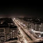 Black&white Ultracentral Apartament *