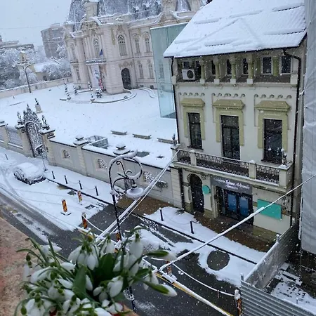 Black&white Ultracentral Apartment *