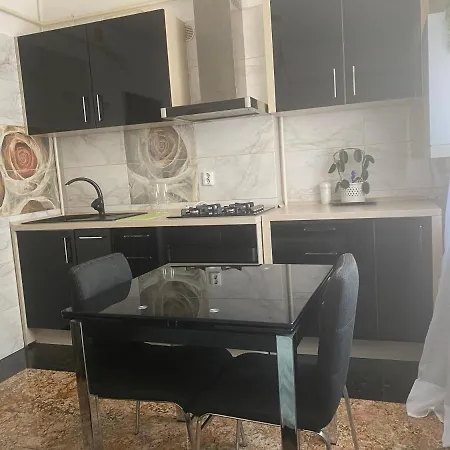 Black&white Ultracentral Apartment