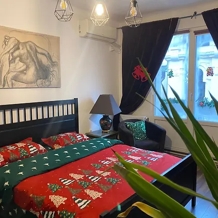 Black&white Ultracentral * Craiova