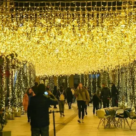 Black&white Ultracentral *