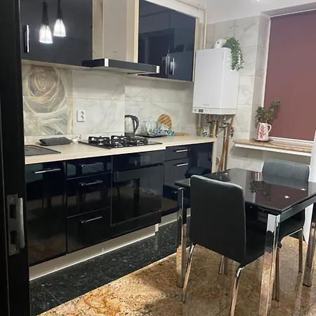 Black&white Ultracentral * Craiova