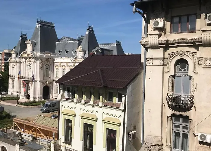 Daire Black&white Ultracentral *