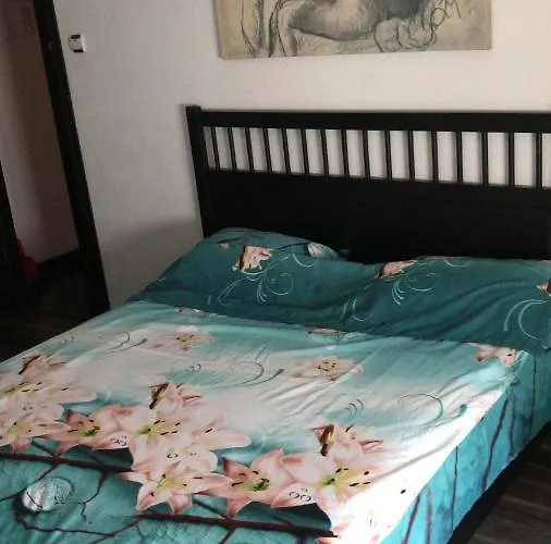 Black&white Ultracentral Daire Craiova