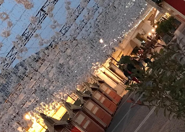 Black&white Ultracentral