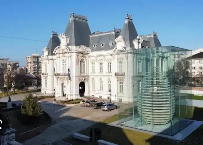 Black&white Ultracentral Daire *