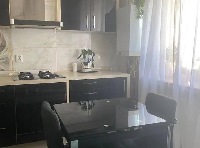 Black&white Ultracentral Daire Craiova