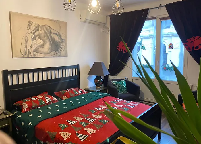 Black&white Ultracentral * Craiova