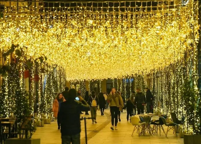 Black&white Ultracentral *