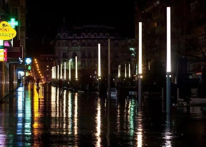 Black&white Ultracentral Daire