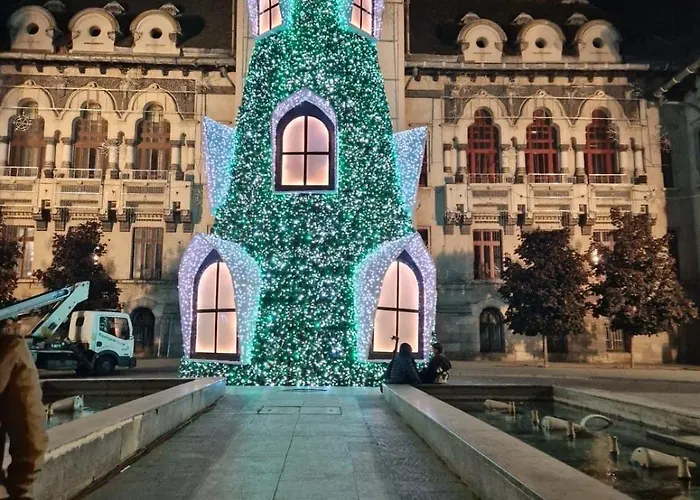 Black&white Ultracentral